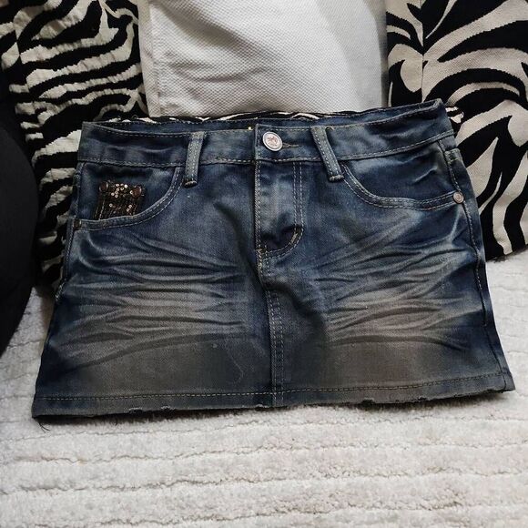 Y2K CLASSIC MICRO DENIM SKIRT SIZE 28 - Picture 1 of 9